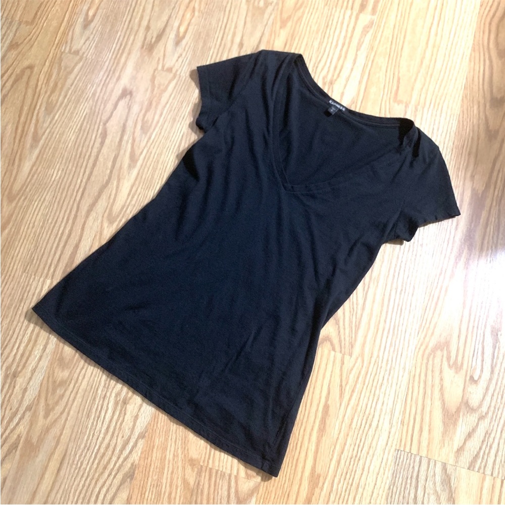 Express Basic V-Neck Tee - image 2